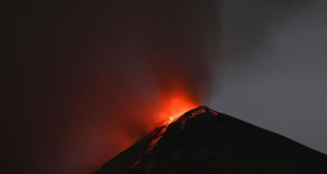 危地马拉富埃戈火山喷发