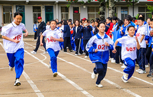 夏县：举办运动会 校园显活力