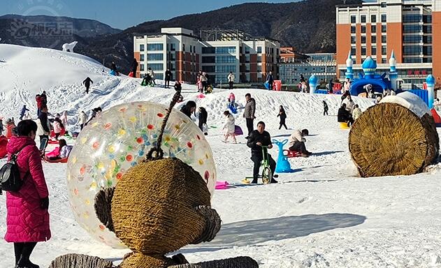 山西太原：稻田公园体验冰雪快乐