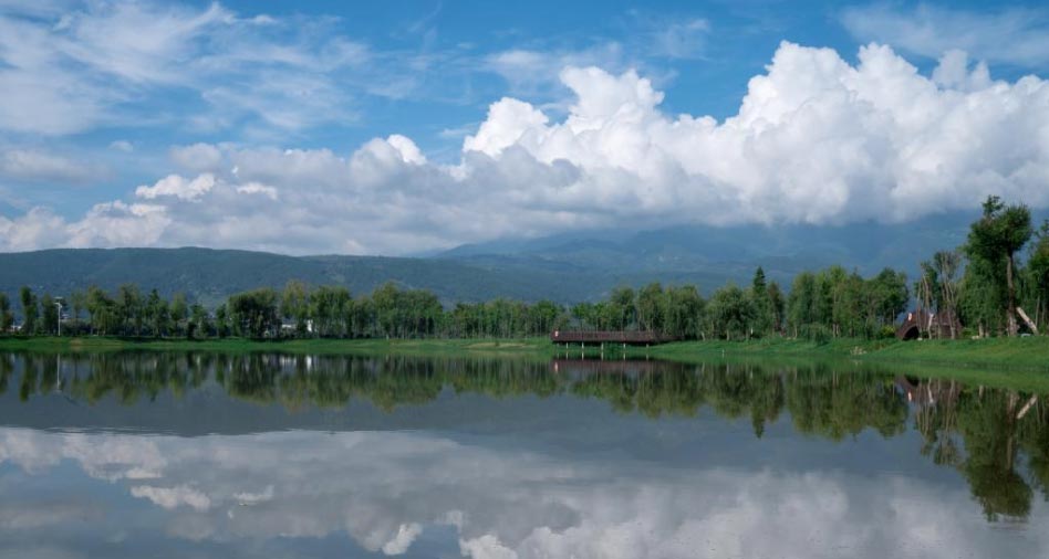 高质量发展调研行｜山清水秀茈碧湖